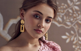 Красивая австралийская актриса Джозефин Лэнгфорд