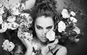 Красивая швейцарская актриса Мелиа Крейлинг черно белое фото