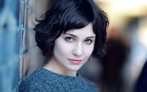 Beautiful short-haired girl, actress Tuppence Middleton