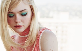 Красивая нежная блондинка, актриса Эль Фаннинг 