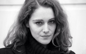 Греческая актриса Ариана Лабед черно белое фото