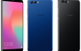 Новый смартфон Honor 10 на белом фоне