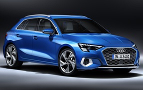 Автомобиль Audi A3 Sportback 35 TFSI 2020 года на сером фоне