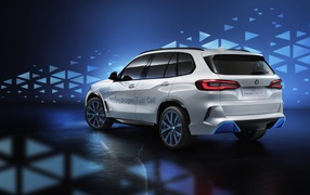 Внедорожник BMW I Hydrogen NEXT 2019 года вид сзади