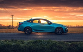 Автомобиль BMW 218i Gran Coupe M Sport 2020 года цвета аквамарин 
