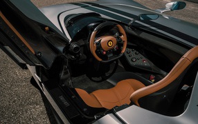 Салон автомобиля Ferrari Monza SP1 2020 года 
