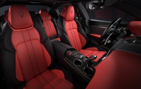 Red leather interior Maserati Ghibli S Q4, 2020