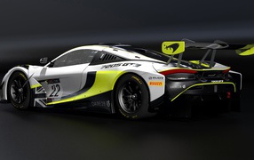 Гоночный автомобиль McLaren 720S GT3,  2020 года на сером фоне 