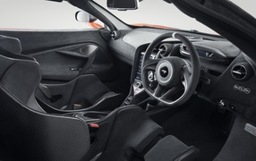 McLaren 765LT 2020 black leather interior