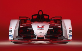 Гоночный автомобиль Porsche 99X Electric 2019 года вид спереди