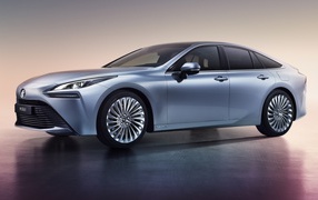Автомобиль Toyota Mirai 2020 года 