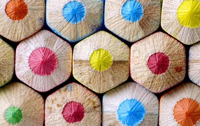 Разноцветные карандаши крупным планом