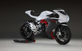 Мотоцикл Agusta Superveloce 800,  2020 года на сером фоне