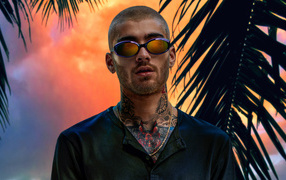 Певец Зейн Малик с татуировками на теле