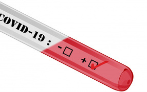 Тест на коронавирус COVID-19 на белом фоне
