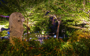 Large fountain in the shape of a lion in a scenic park, Singapore Asia