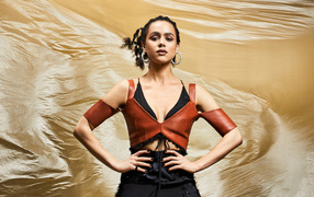 Английская актриса Натали Эммануэль