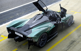2021 Aston Martin Valkyrie Spider race car