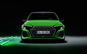 Автомобиль Audi RS 3 Sedan 2021 года вид спереди