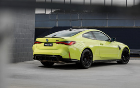 2021 BMW M4 Competition car rear view