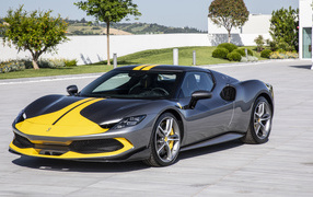 Серебристый спортивный Ferrari 296 GTB Assetto Fiorano 2022 года