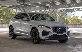 Кроссовер Jaguar F-Pace P250 R-Dynamic, 2021 года