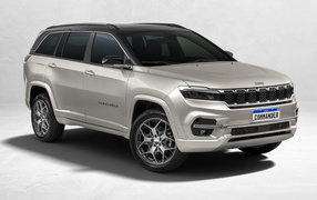 Серебристый Jeep Commander Overland TD380 4x4, 2021 года