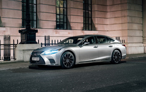 2021 Lexus LS 500h silver with headlights on