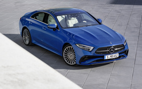2021 Mercedes-Benz CLS 350 AMG Line stylish blue car