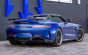 Синий мерседес Posaidon RS 830+ Roadster 2021 года 