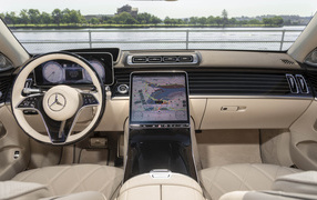 Beige interior of the car Mercedes-Maybach S 580 4MATIC, 2022