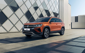 Внедорожник Volkswagen Taos 4MOTION 2021 года у стены