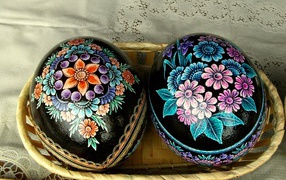 Яйца с красочным цветочным рисунком на Пасху 2021