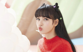 Тайская певица Лалиса Манобан