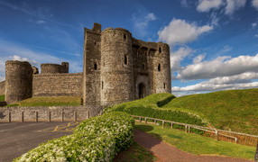 Замок Кидвелли, Уэльс. Великобритания