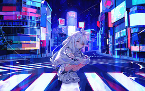 Грустная девушка аниме сидит на дороге в городе