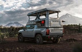 Автомобиль GMC HUMMER EV EarthCruiser 2024 года вид сзади