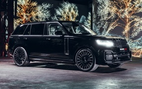 Большой черный Brabus 600 2023 года