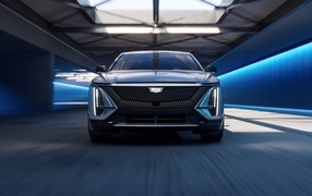 Автомобиль Cadillac Lyriq Tech 2023 вид спереди