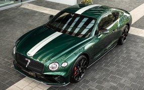 Green 2023 Bentley Continental GT Le Mans Collection