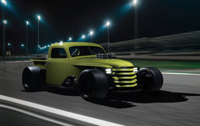 1948 Chevrolet Super Truck on the track