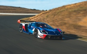 Гоночный автомобиль Ford GT Mk IV 2023 года