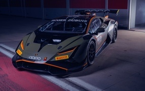 Дорогой автомобиль Lamborghini Huracán Super Trofeo EVO2