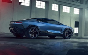 Вид сбоку на автомобиль Lamborghini Lanzador Concept EV