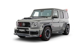 Автомобиль Brabus 900 Rocket Edition 2023 года на белом фоне