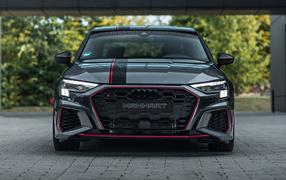 Автомобиль Manhart S 400 вид спереди