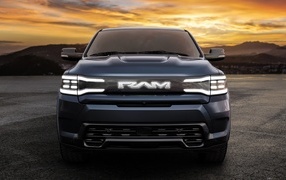 Новый автомобиль пикап Ram 1500 REV 2025