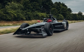 Электрический спортивный автомобиль Porsche 99X