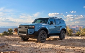 Внедорожник Toyota Land Cruiser 2024 года