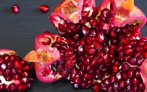 Bright ripe red pomegranate seeds